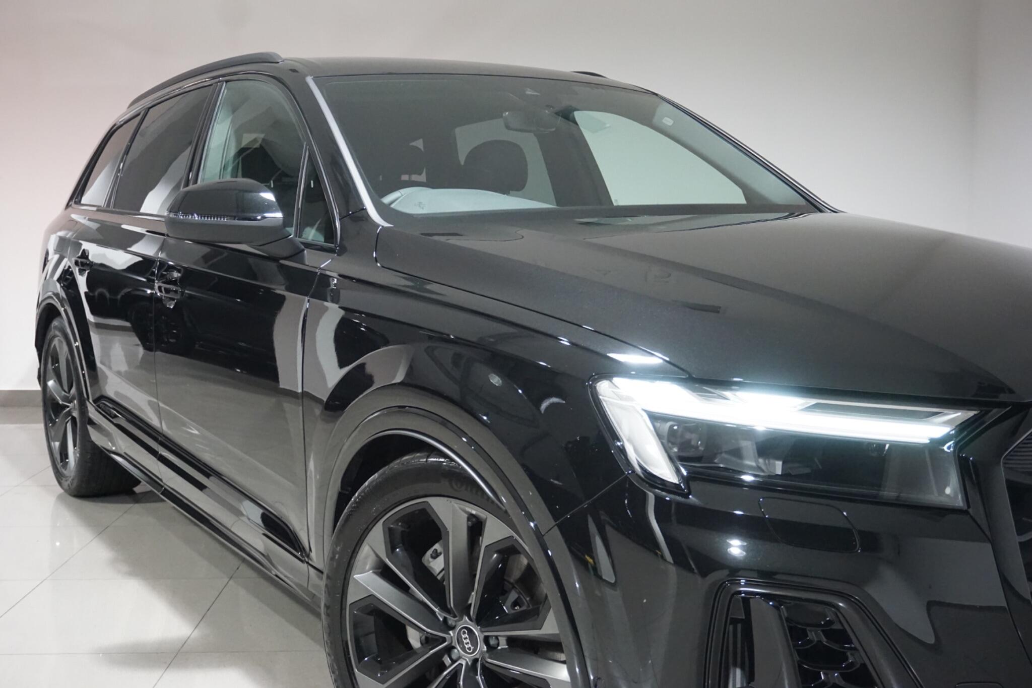 Audi Q7 3.0 TFSI V6 55 Black Edition SUV 5dr Petrol Tiptronic quattro Euro 6 (s/s) (340 ps)